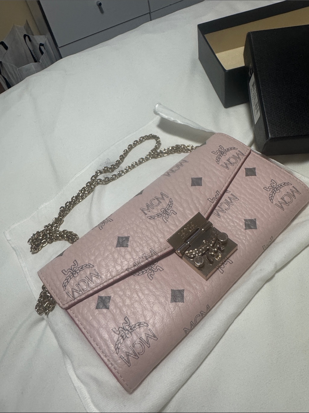 Mcm Pink Logo-Print Leather Chain Crossbody
